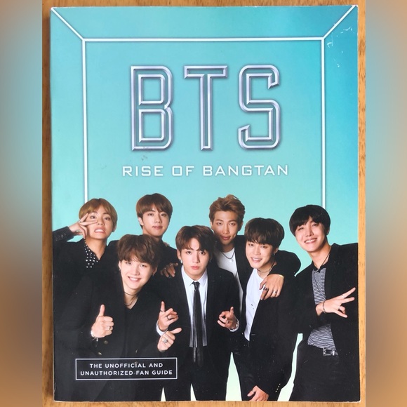 BTS Bundle - “Rise of Bangtan” Book, 2 Pocket Pop! Keychains & Snow Glob… - Picture 3 of 14